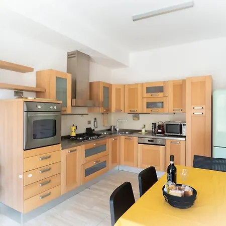 Gabbo - House * Róma